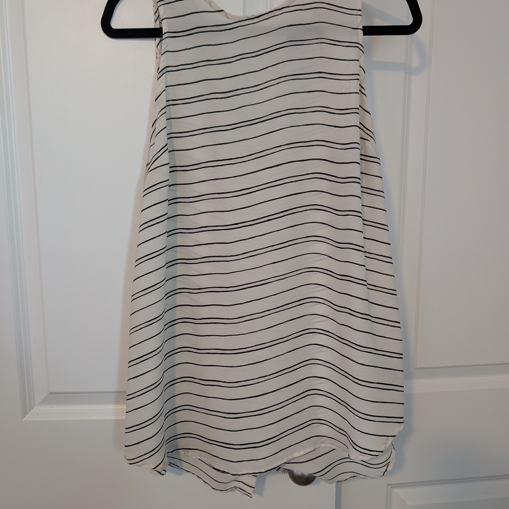 Who What Wear Black and White Striped Top